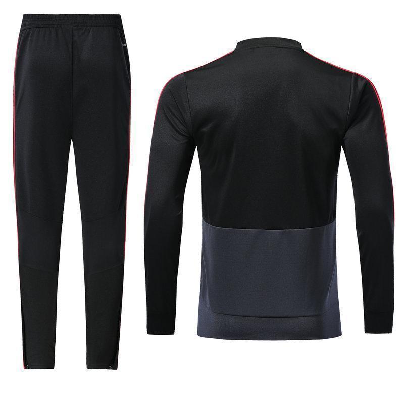 Manchester United Black Tracksuit Training Jackets and Pants 2018/19